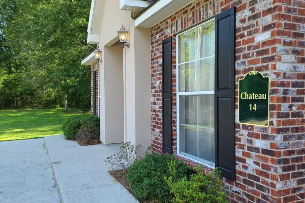 Chateau 14 Hammond Exterior photo